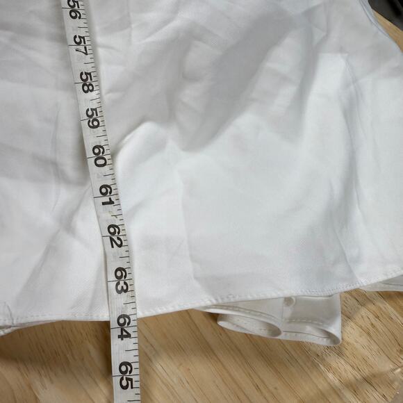 Mac Duggal IEENA NWT Tailored V-Neck Ballgown White Size Pockets Size 12 - Picture 11 of 11